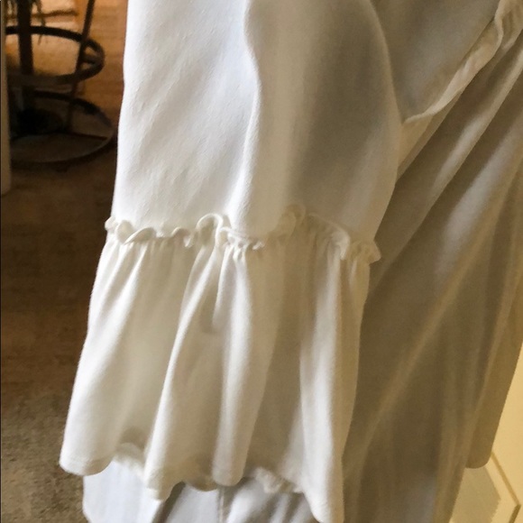 Blouse In ivory. Never worn - Picture 3 of 3